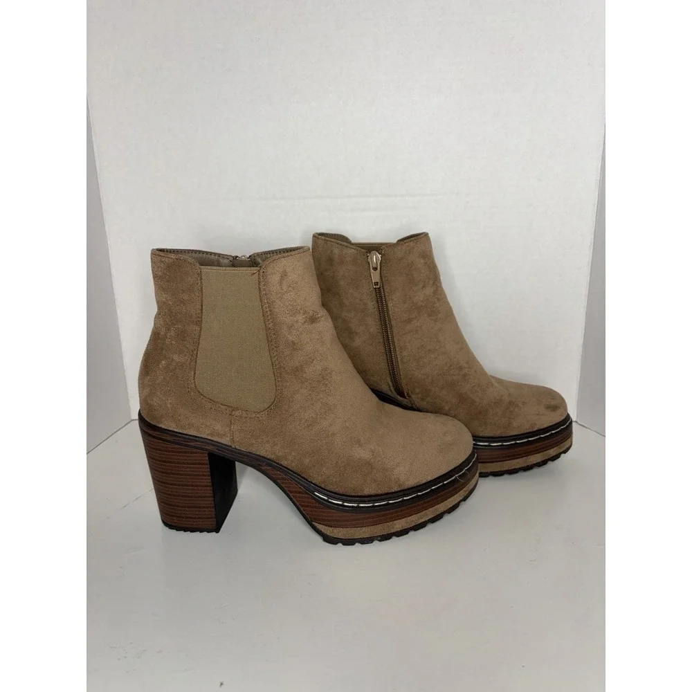 Altar'd State Sonata Platform Ankle Booties Block Heel Light Brown Taupe Sz 7.5